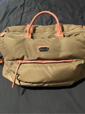 Adrienne Vittadini Puffer Travel Bag